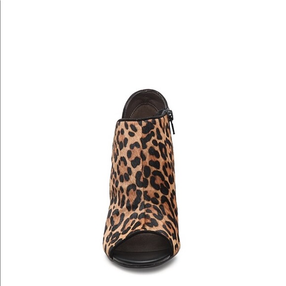 Moda Spana Leopard Ferman Bootie - Picture 2 of 15